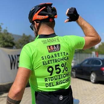Al via “Ride4Vape”, il bike tour lanciato da anafe per raccontare la verita’ sulle e-cig Al via “Ride4Vape”, il bike tour lanciato da anafe per raccontare la verita’ sulle e-cig